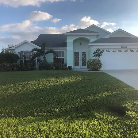 Villa Cozy Cottage - Waterfront Cape Coral Exterior photo