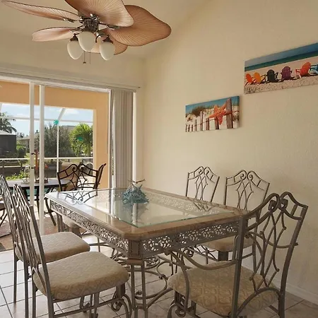 Villa Cozy Cottage - Waterfront Cape Coral Room photo